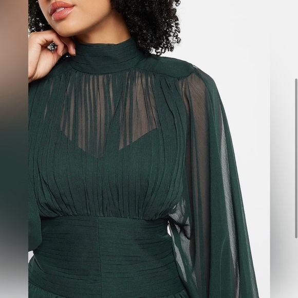 NWT EXPRESS Mock Neck Long Sleeve Pleated Waist Tiered Ruffle Mini Dress Emerald - Picture 2 of 9